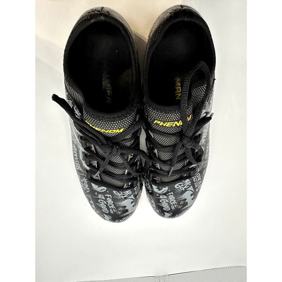 Phenom Batman Mens Soccer Cleats Size 7.5 Gray Black Yellow Lace Up Molded